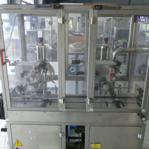 Neri DL 400V Haftetikettiermaschine zur Obenaufetikettierung (Vignette) von Faltschachteln, etc.